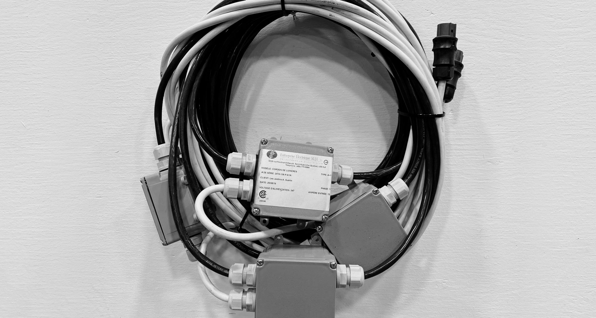 Premade CSA-Certified lighting cords Entreprise Électrique M.J.L. Inc.